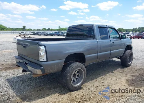 2003 Chevrolet Silverado 1500 z USA, uszkodzony, nr VIN 1GCEK19V33E142807